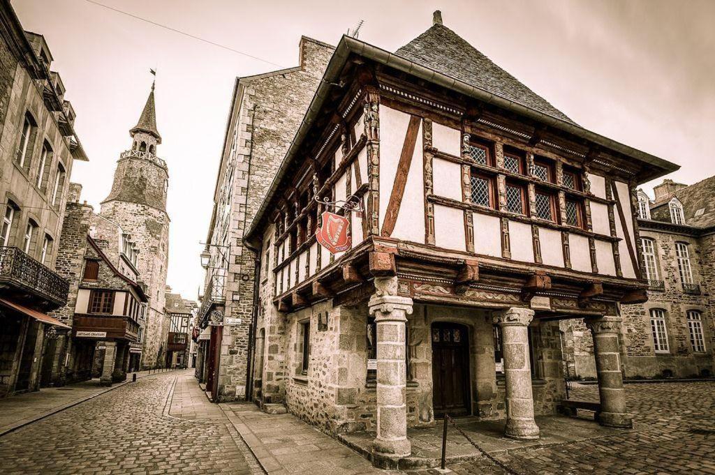 Appartement De La Tour De L'Horloge De Dinan Luaran gambar